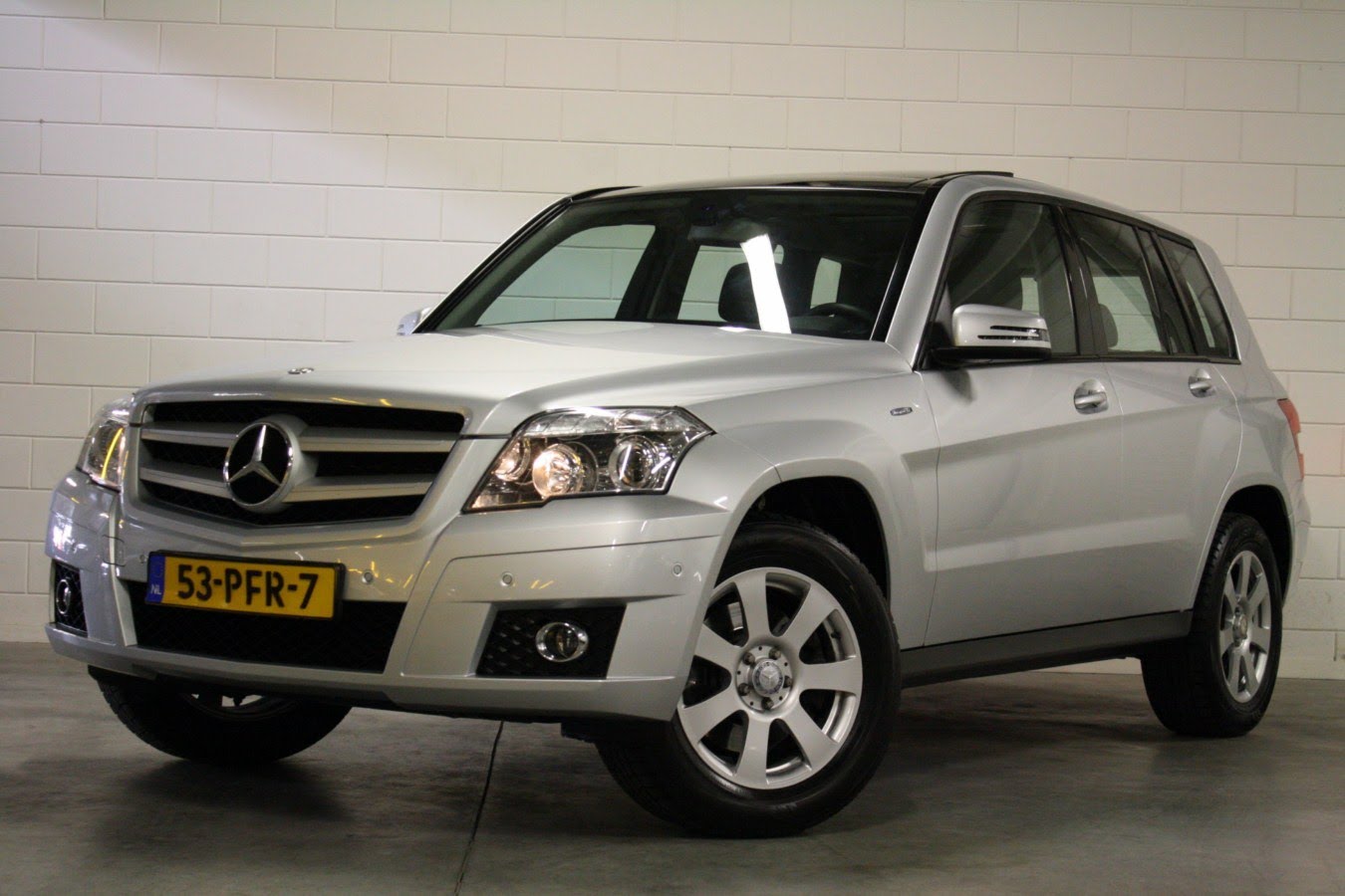 Мерседес glc 200. Мерседес ГЛК 200. GLC 200 Мерседес. Benz GLK 200. Мерседес GLK 200 2013.